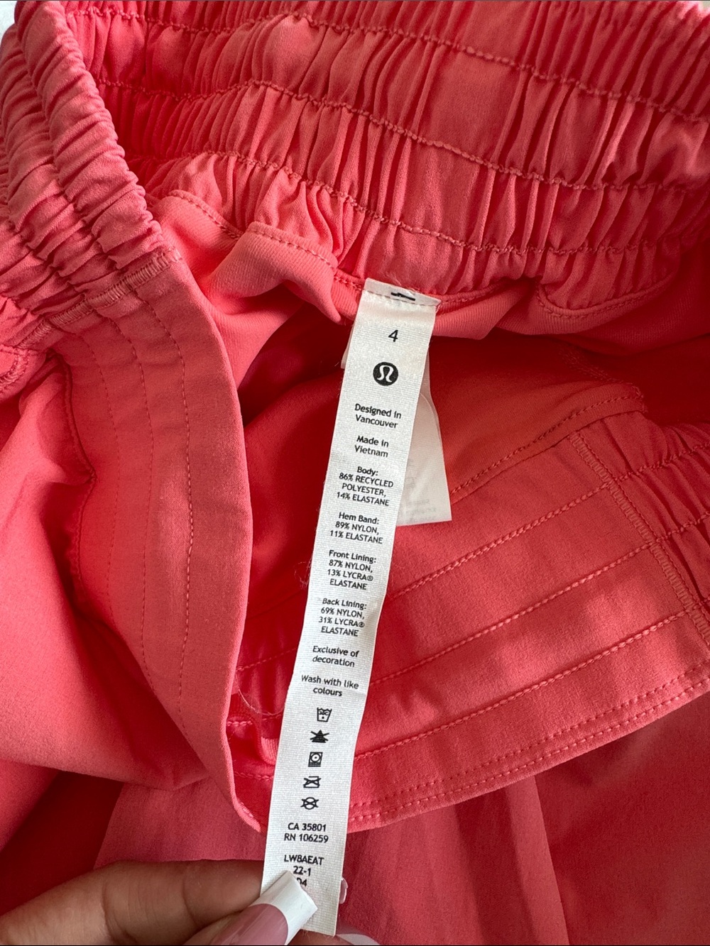 Lululemon Hotty Hot Skirt - Picture 2 of 3